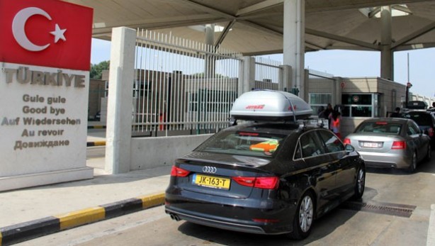 Şok eden karar alındı! Bundan sonra Türkiye'nin her yerinde Rus plakalı araç görürseniz şaşırmayın