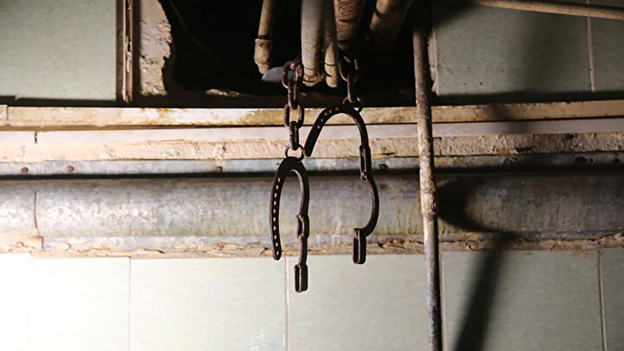 Foto - Şok edici görüntüler! Suriye'de çöken rejimin işkence aletleri ortaya çıktı!