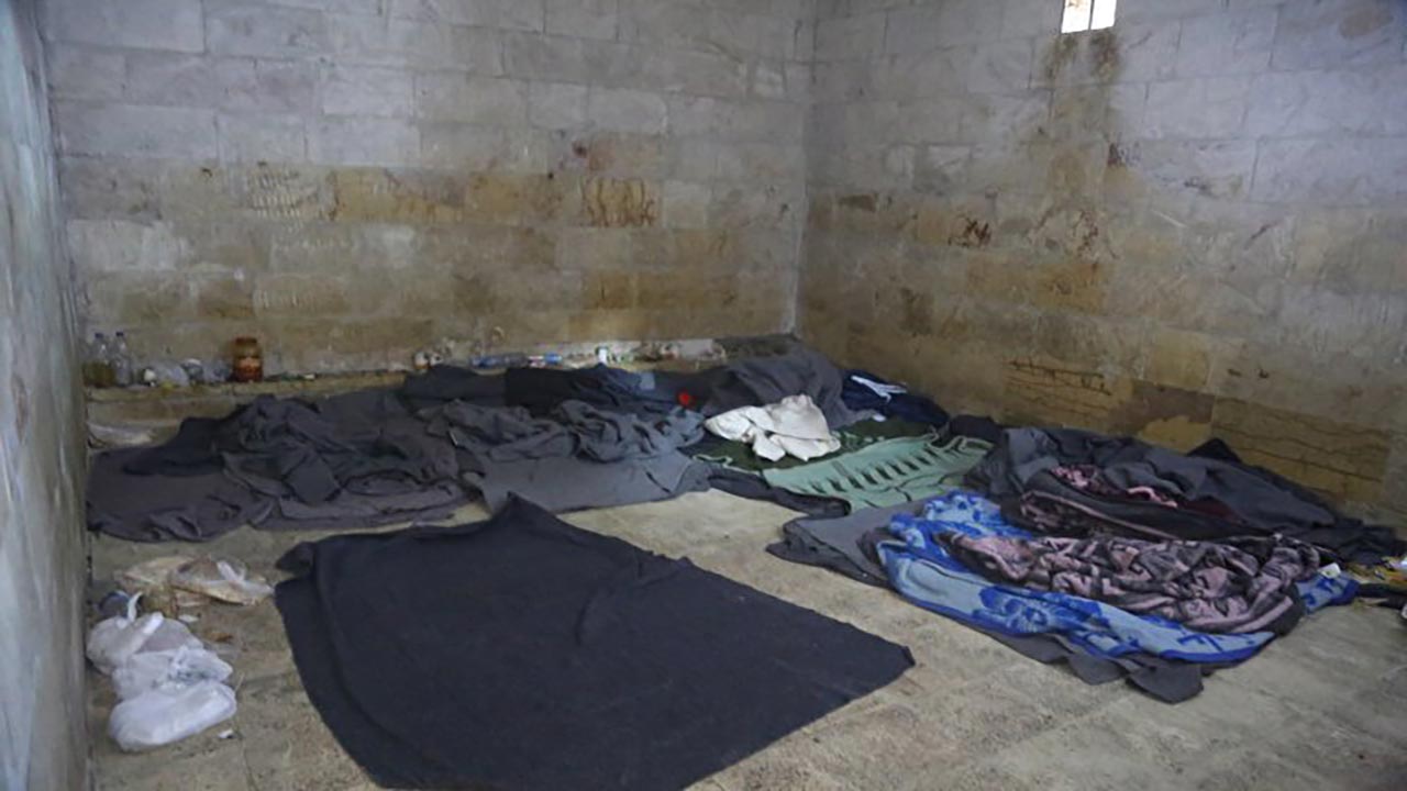 Foto - Şok edici görüntüler! Suriye'de çöken rejimin işkence aletleri ortaya çıktı!