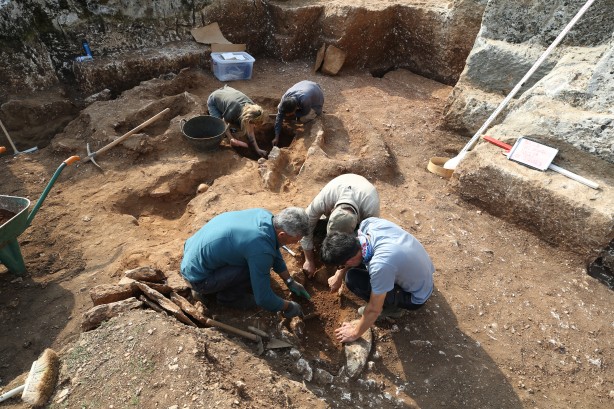 Foto - Şok etkisi yapmıştı! Resmen duyuruldu: Diyarbakır’da esrarengiz kazı! 54 çocuk…
