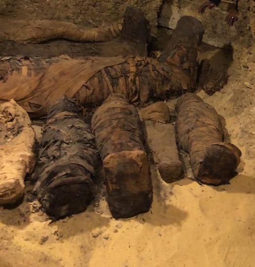 Şok fotoğraflar peş peşe geldi! Hepsi bir köyden çıktı