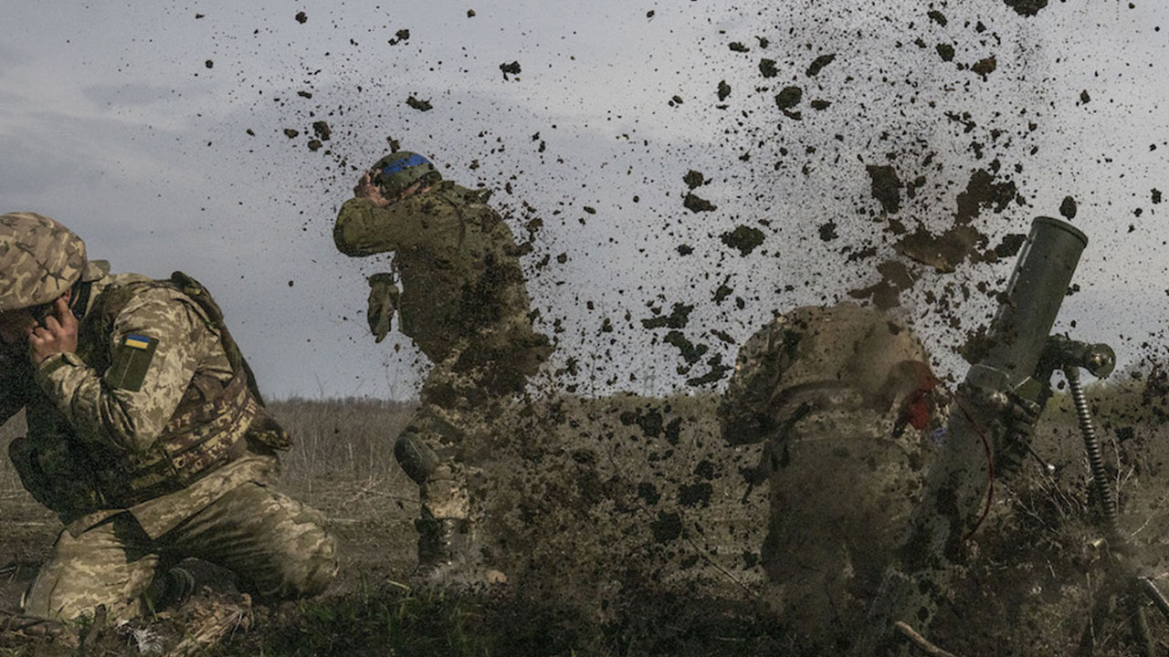 Foto - Şok gelişme! Petrol tesisi 100 İHA ile vuruldu