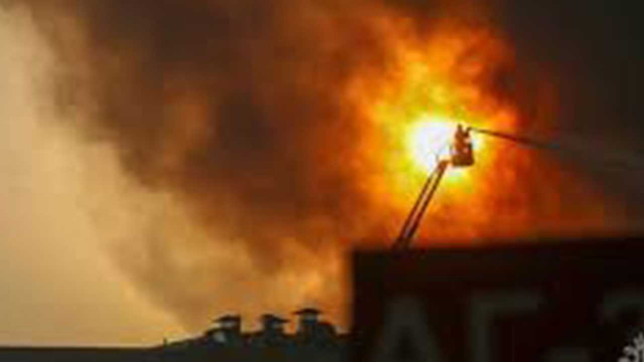 Foto - Şok gelişme! Petrol tesisi vuruldu