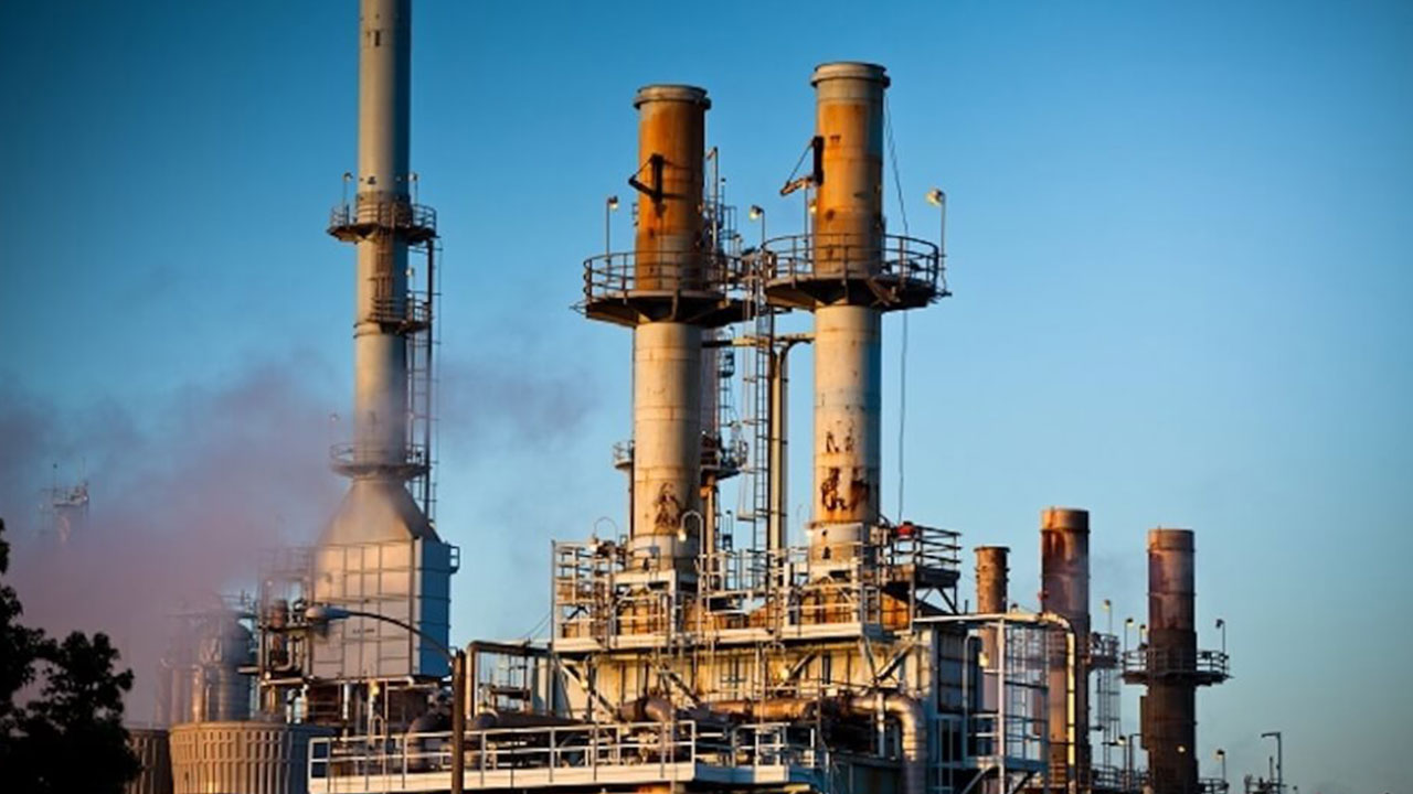 Foto - Şok gelişme! Petrol tesisi vuruldu