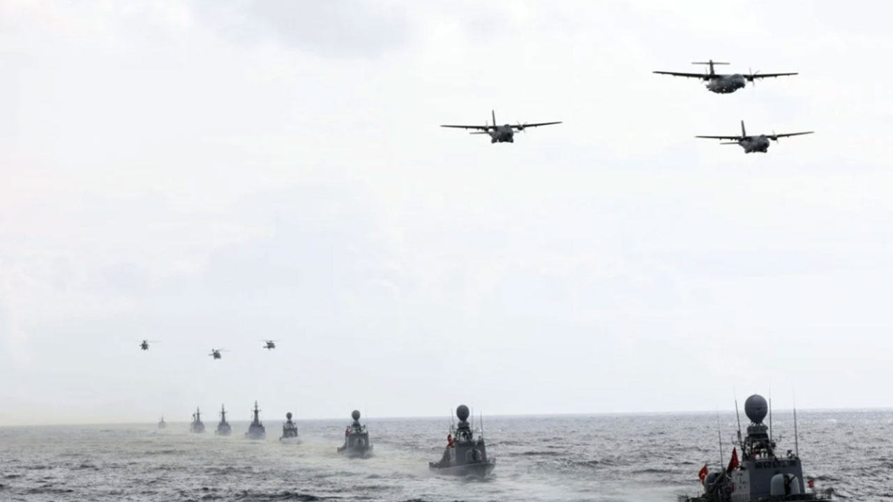 Foto - Şok içerisinde duyurdular: Türkiye 100 savaş gemisi, 28 İHA, 31 savaş uçağıyla oraya gidiyor