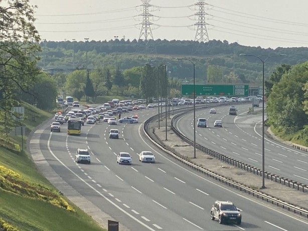 Foto - Sokağa çıkma yasağının 3. günü! İstanbul'da dikkat çeken görüntü