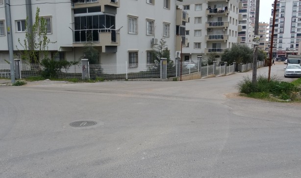 Foto - Sokak köpekleri genç kıza dehşeti yaşattı! O anlar anbean kaydedildi