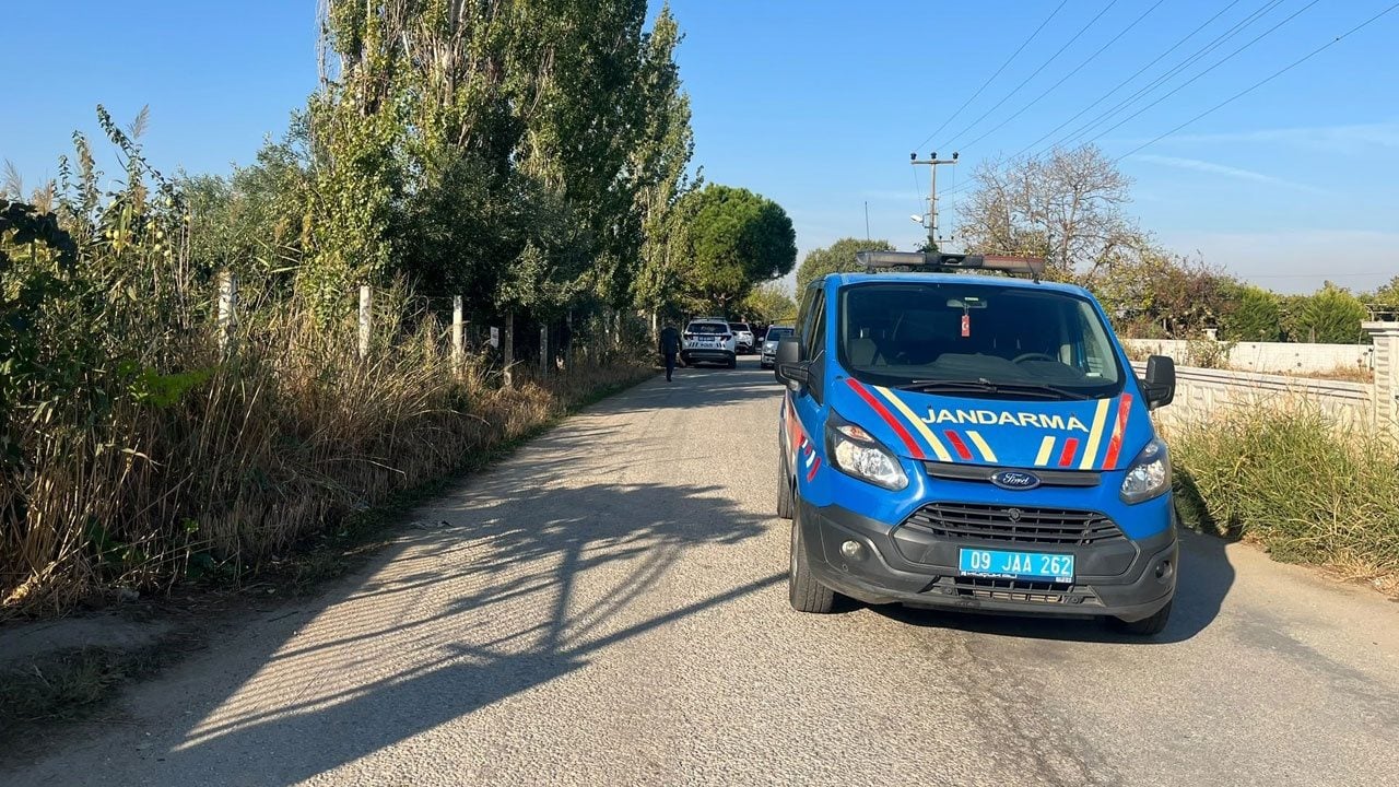 Foto - Sokak ortasında dehşet! Eski eşini öldürdü sonra canına kıydı