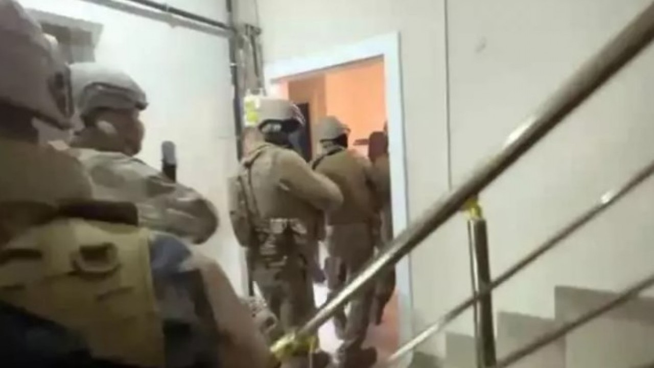 Foto - Sokak ortasında kanlı pusu: Adamı öldürdüler küçük çocuğu yaraladılar!