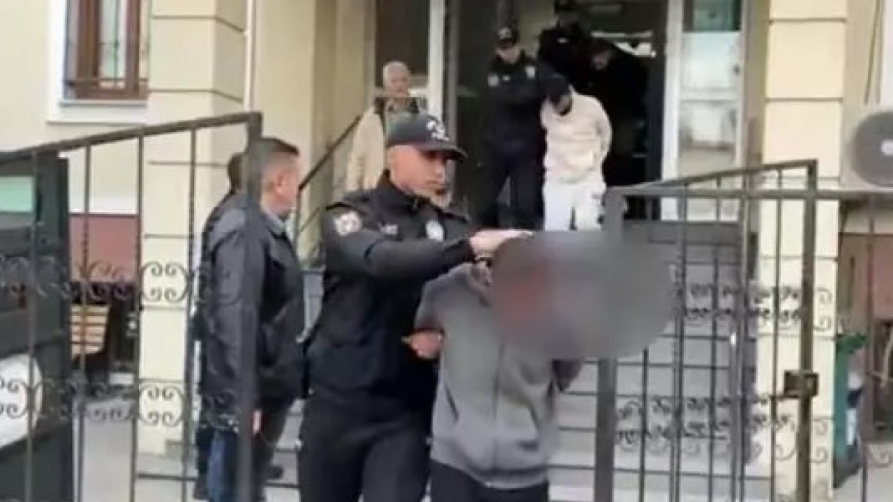 Foto - Sokak ortasında kanlı pusu: Adamı öldürdüler küçük çocuğu yaraladılar!