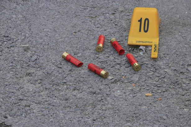 Foto - Sokak ortasında silahlı çatışma: 1 ölü, 6 yaralı