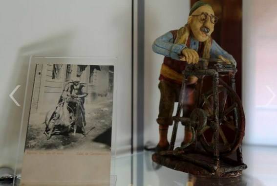 Foto - Sokak satıcılarına büyük ilgi