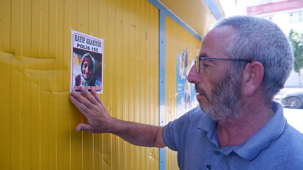 Foto - Sokak sokak geziyor! Her yerde annesini arıyor