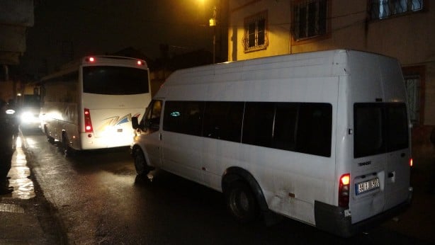 Foto - Şoke eden görüntü! Bir evden tam 35 düzensiz göçmen çıktı