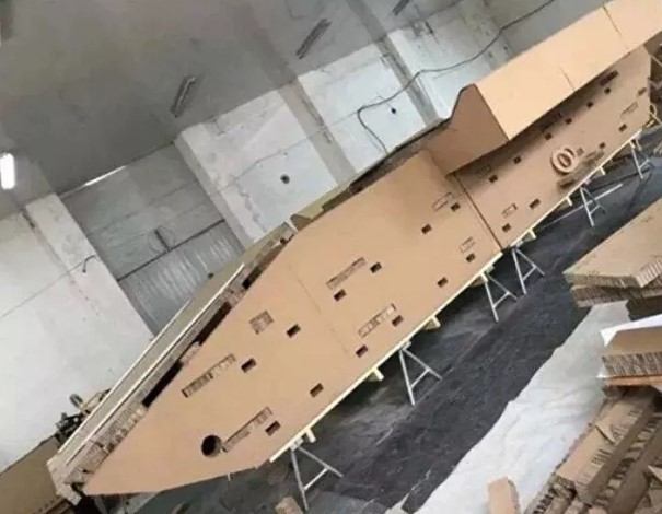 Foto - Şoke eden görüntüler! Evinin garajında tank yaptı