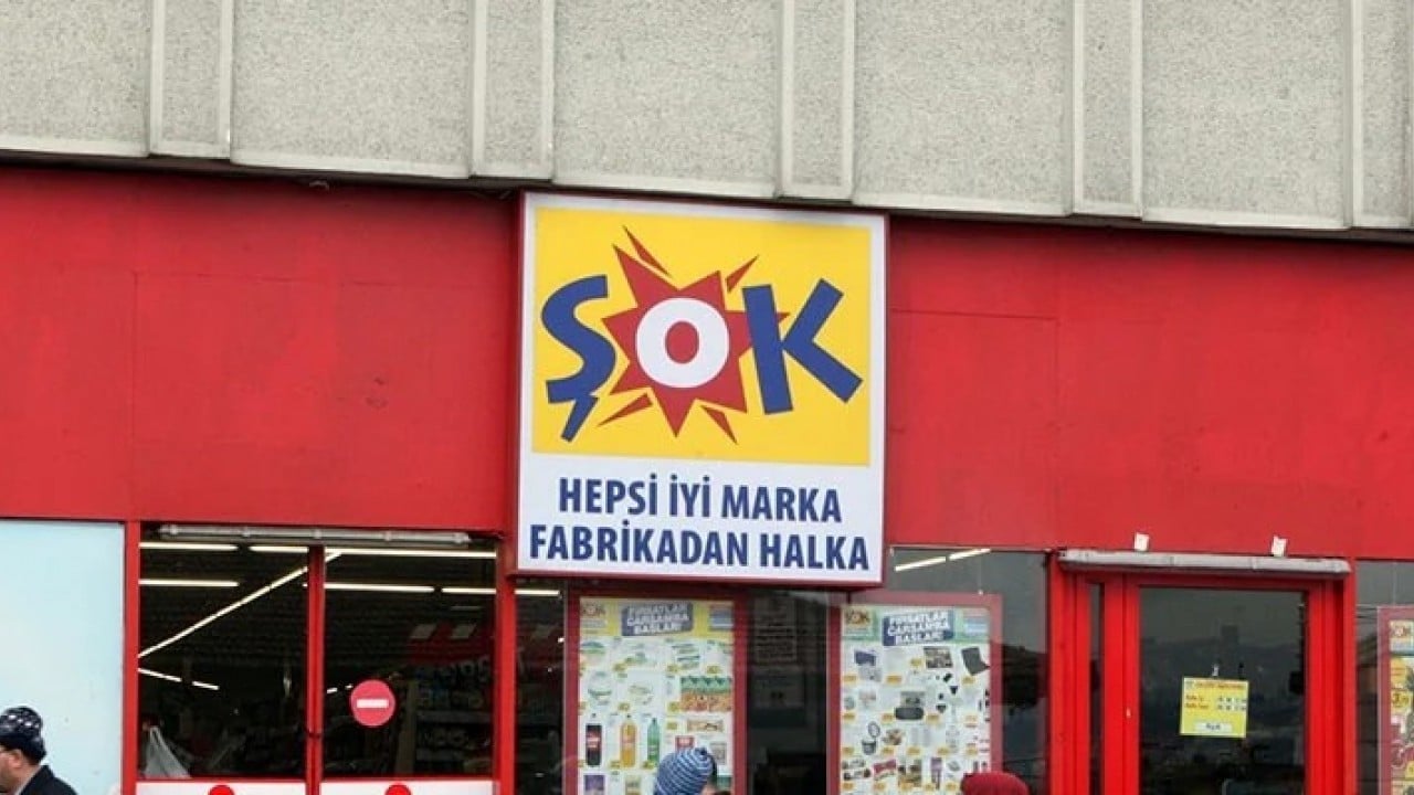 ŞOK'tan büyük indirim kararı: 449 liraya tişört satacaklar
