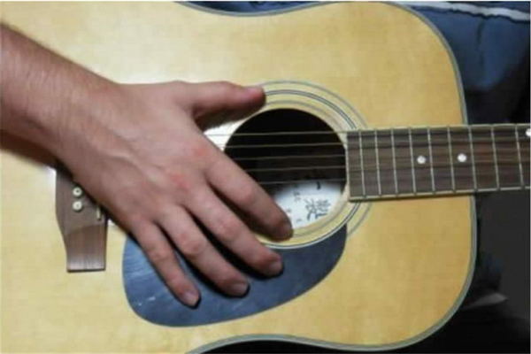 Foto - Solak insanların her gün karşılaştığı problemler