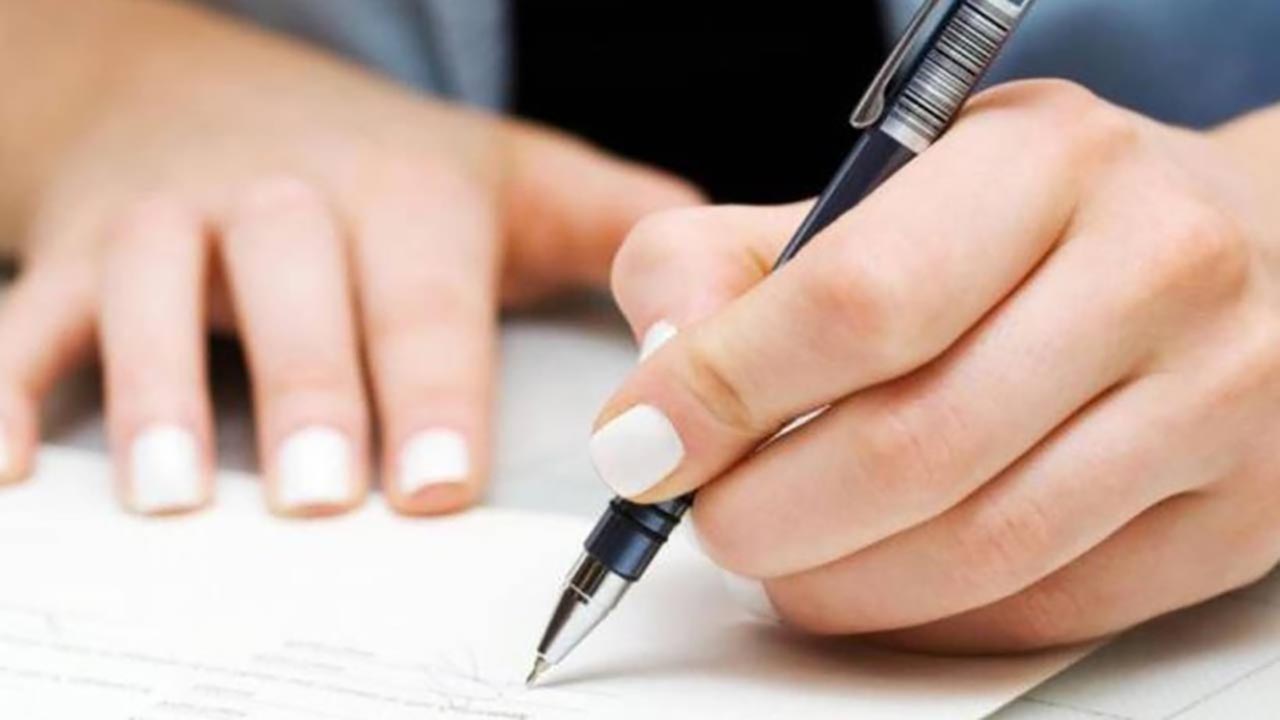 Foto - Solaklara bilimsel uyarı: Bu hastalık sol elini kullananlarda daha sık görülüyor