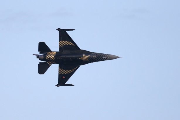 Foto - SOLOTÜRK Antalya semalarında