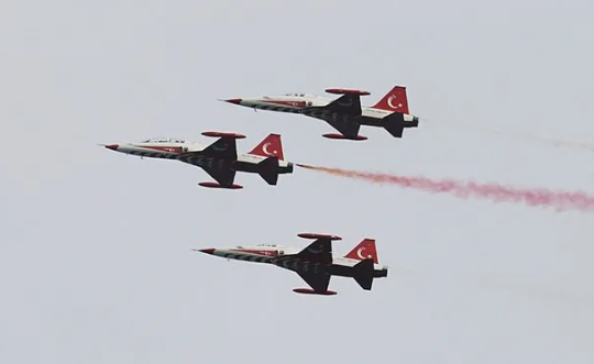 Foto - SOLOTÜRK onlar için uçtu