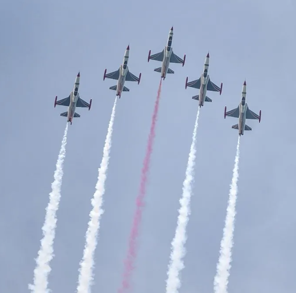 Foto - SOLOTÜRK onlar için uçtu