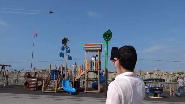 Foto - SOLOTÜRK yine nefesleri kesti! Muhteşem akrobasi uçuşu