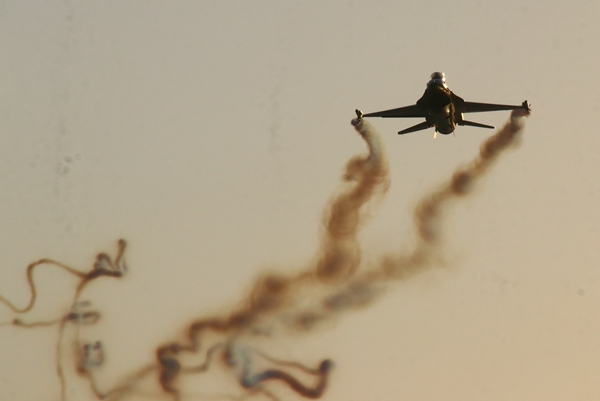 Foto - SOLOTÜRK'ten nefes kesen gösteri