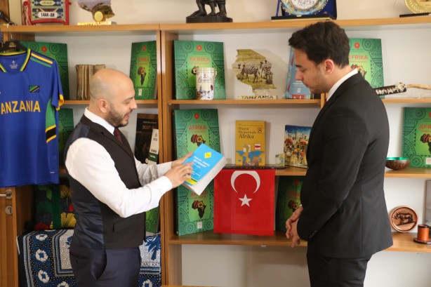 Foto - Bölgedeki onlarca ülke zincirlerini kırdı! Türkiye'nin kapısını çalmaya hazırlanıyor