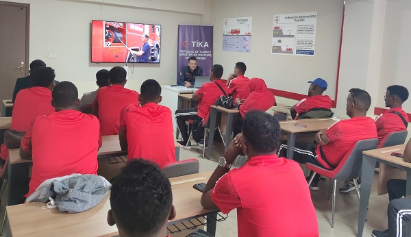 Foto - Somalili itfaiyeciler Konya’ya geldi 