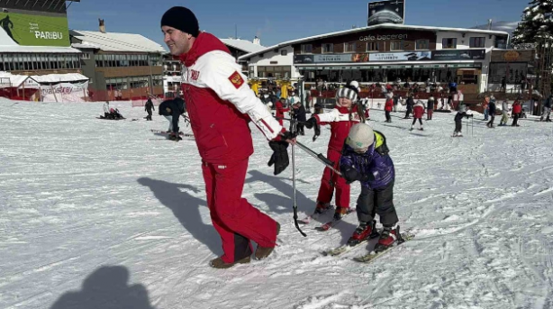 Foto - Sömestr tatili nedeniyle oteller doldu taştı Millet açsa bunlar kim?