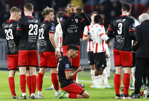 Foto - Sömürgeci Fransızlara ders olsun! Oruç yasağına karşı gönülleri fetheden karşılık