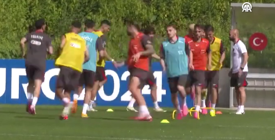 Foto - Son 3 maçı da doğru bilmişti! Yapay zeka Türkiye-Avusturya maçının kaç kaç biteceğini açıkladı