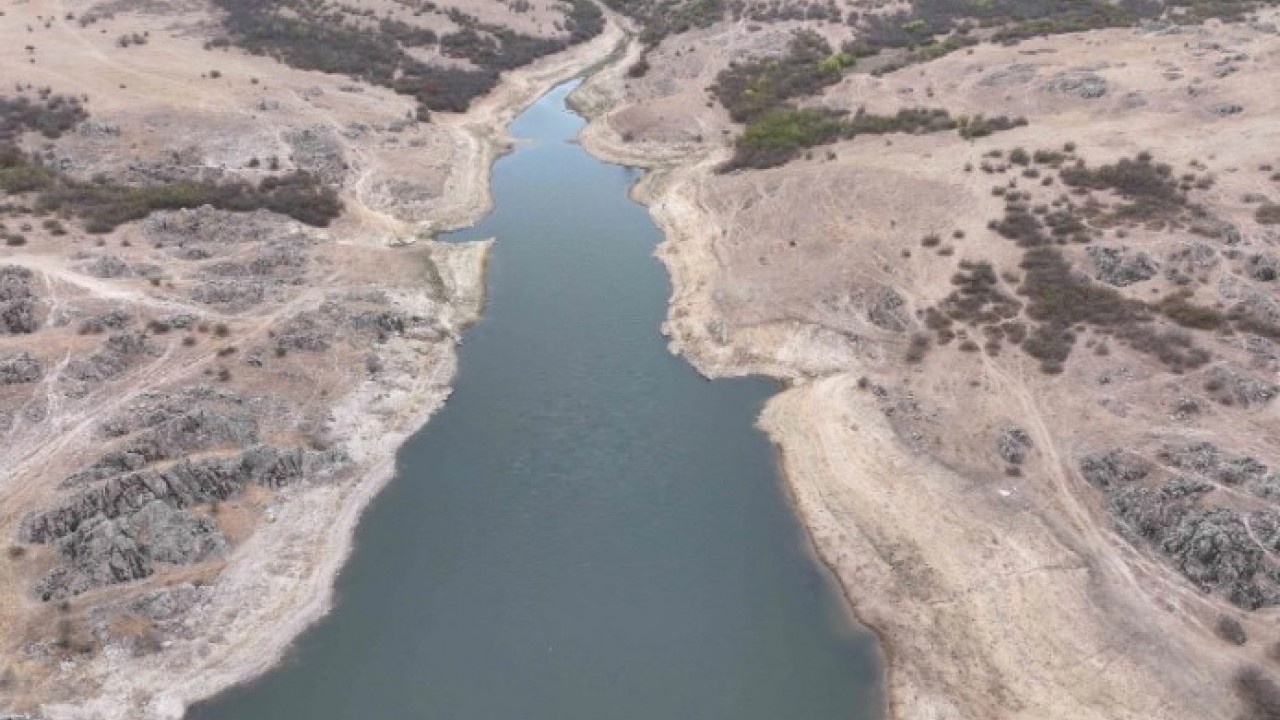 Foto - Son 65 yılın en büyük kuraklığı! Su seviyesinde kritik düşüş
