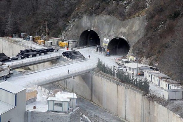 Son 90 metre! 2 şehir arası 40 dakikaya düşüyor