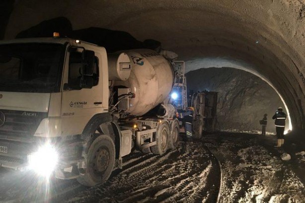 Foto - Son 90 metre! 2 şehir arası 40 dakikaya düşüyor
