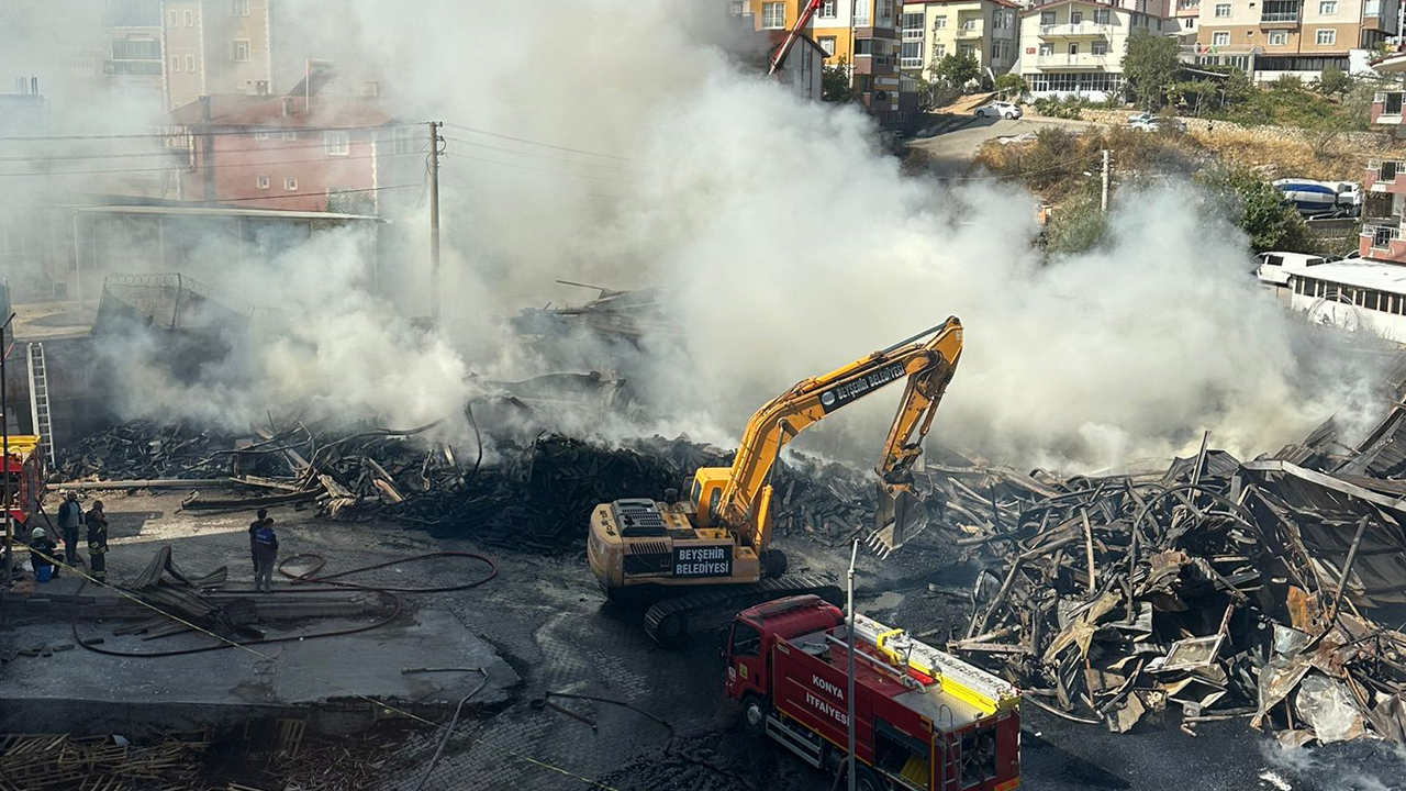 Foto - Son anda facianın eşiğinden dönüldü! Silah fabrikasında korkunç olay