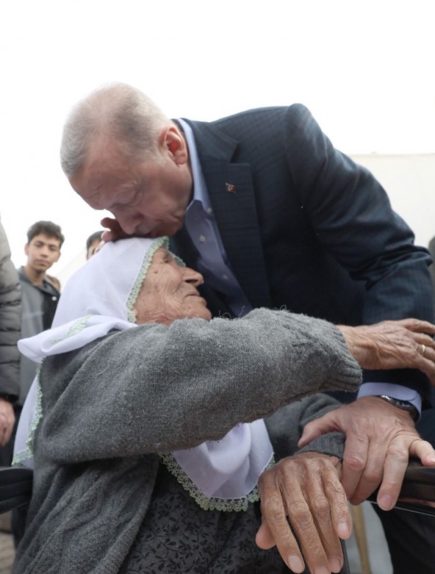 Foto - Son anketler bomba! Deprem sonrası Erdoğan'ın oyları...