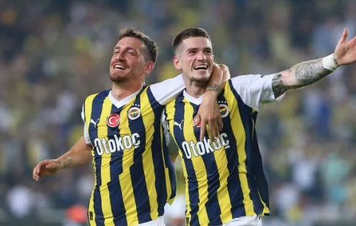 Foto - Son dakika Fenerbahçe haberi: Erol Bulut Fenerbahçe'nin yıldızını alıyor! Transferde apar topar final kararı: Gönderdi mesajı...