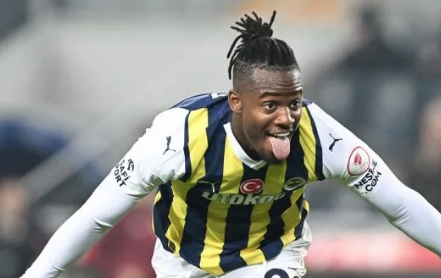 Foto - Son dakika Fenerbahçe haberi: Erol Bulut Fenerbahçe'nin yıldızını alıyor! Transferde apar topar final kararı: Gönderdi mesajı...