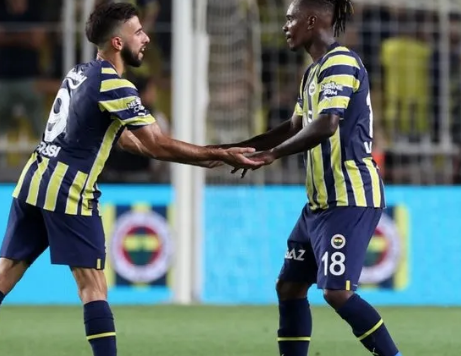 Foto - Son dakika Fenerbahçe haberi: Erol Bulut Fenerbahçe'nin yıldızını alıyor! Transferde apar topar final kararı: Gönderdi mesajı...