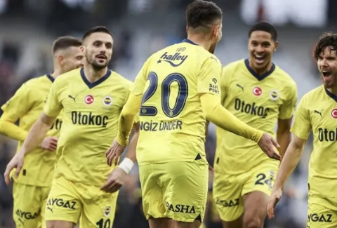 Foto - Son dakika Fenerbahçe haberi: Erol Bulut Fenerbahçe'nin yıldızını alıyor! Transferde apar topar final kararı: Gönderdi mesajı...