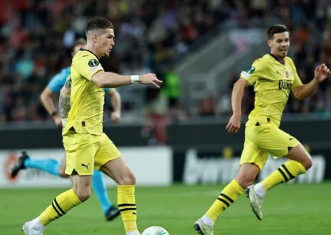 Foto - Son dakika Fenerbahçe haberi: Erol Bulut Fenerbahçe'nin yıldızını alıyor! Transferde apar topar final kararı: Gönderdi mesajı...