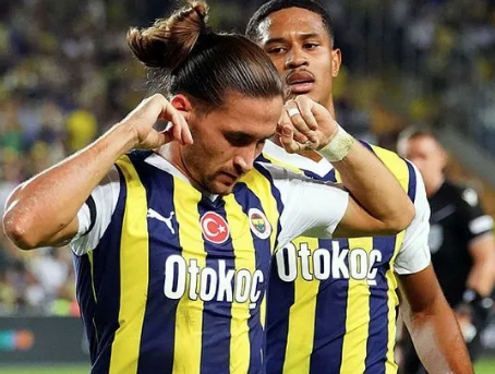 Foto - Son dakika Fenerbahçe haberi: Erol Bulut Fenerbahçe'nin yıldızını alıyor! Transferde apar topar final kararı: Gönderdi mesajı...