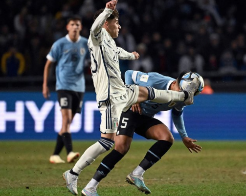 Foto - Son dakika Fenerbahçe haberleri: Orta sahaya 'top kapma' canavarı! Bu transfer ayağa kaldıracak