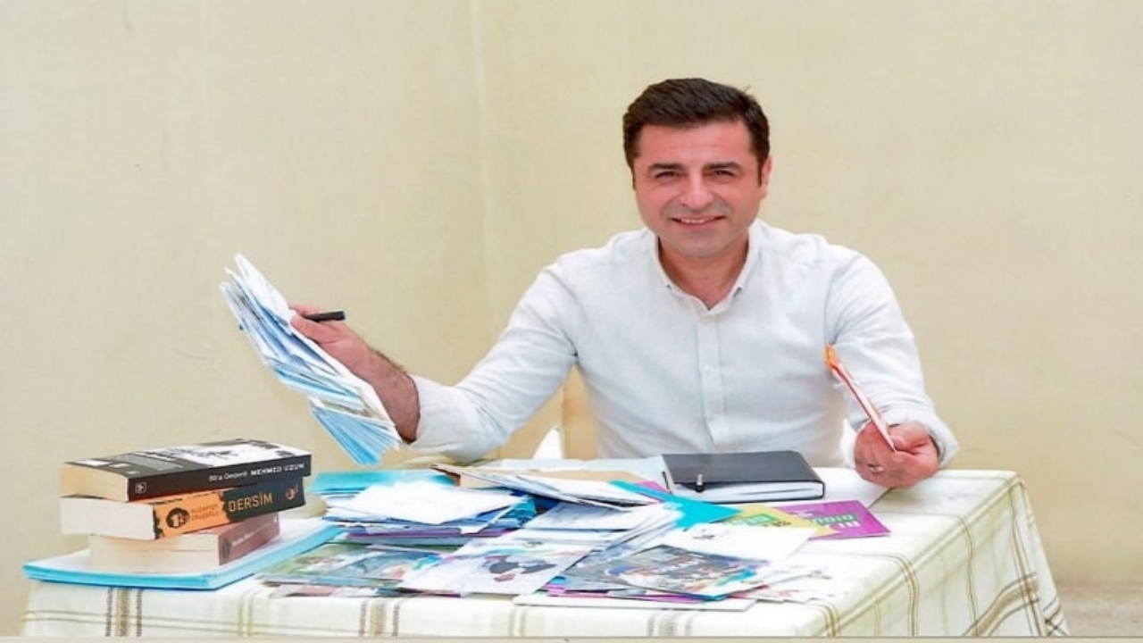 Foto - Son dakika olarak duyuruldu! PKK’nın feshi sonrası dikkat çeken "Selahattin Demirtaş" gelişmesi