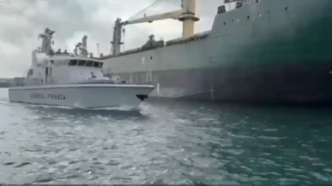 Son dönemde Türkiye ile yakın ilişkileri vardı! Türk gemisine baskın düzenleyip el koydular