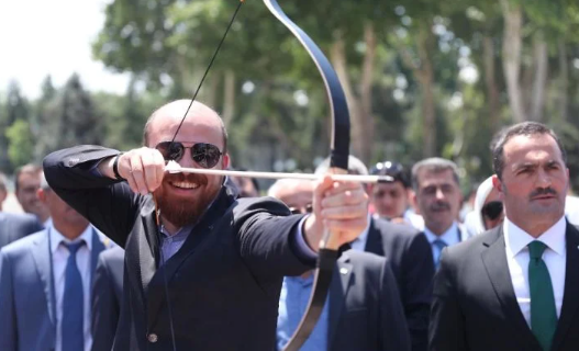 Foto - Son günlerde yaşanan felaketler sonrası Bilal Erdoğan gönüllere su serpti