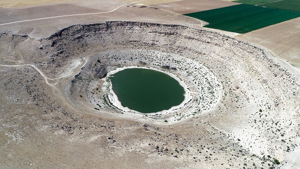Foto - Son hali herkesi üzdü! Pembe renkli Meyil Obruk Gölü kurudu