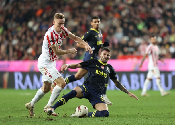 Foto - Son maçında yıldızlaştı ama işe yaramadı! Herkesi şaşırtan iddia: Terk ediyor…