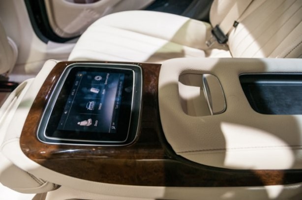 Foto - Son model otomobiller görücüye çıktı